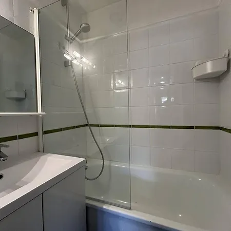 Apartment Skis Aux Pieds Pour 6 Pers, Plagne Villages - Fr-1-351-75 *