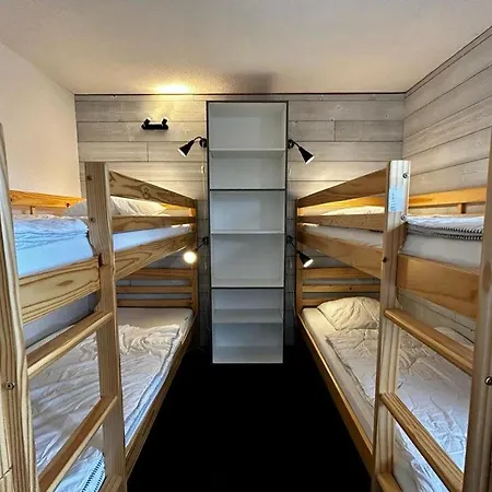 Skis Aux Pieds Pour 6 Pers, Plagne Villages - Fr-1-351-75 *